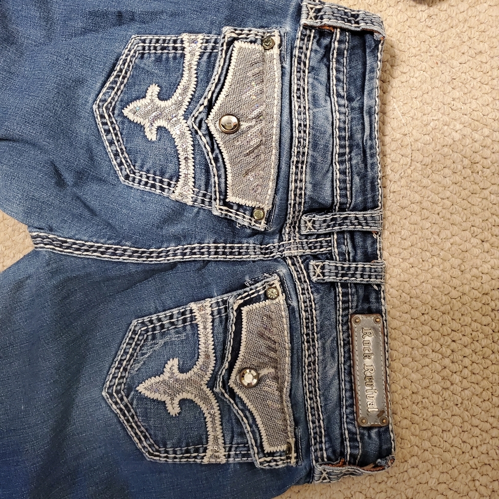 Rock Revival jeans size 31 slight distressed style
